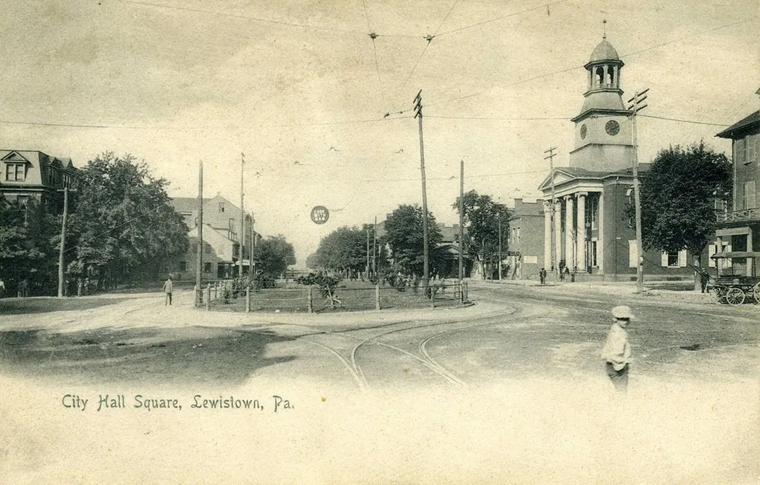 City Hall Square, Lewistown (postcard)